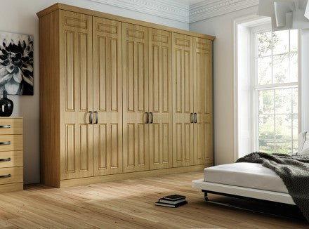 Richmond Fitted wardrobe in Oak
